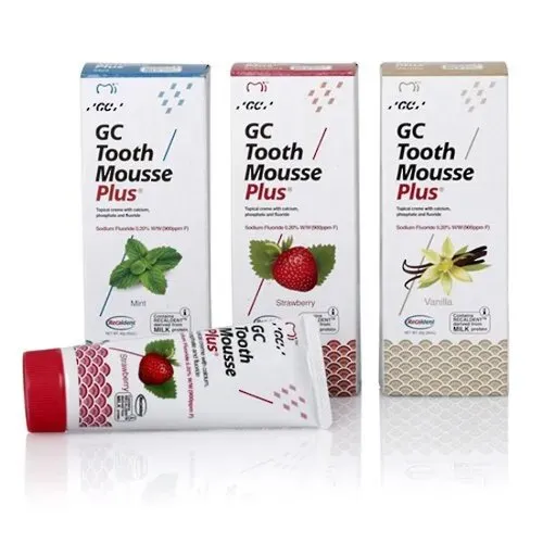 GC Tooth Mousse Tooth Mousse Plus Strawberry 40g/35ml Toothpaste